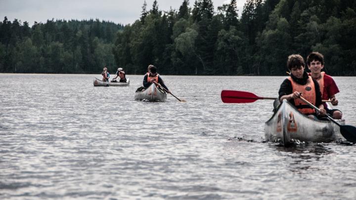 Spejdere på kanotur